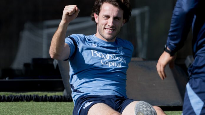 إصابة أودريوزولا: ابتسامة أمل قبل جراحة الرباط الصليبي