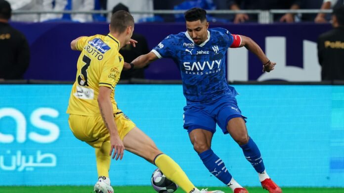 ركلة جزاء التعاون أمام الهلال: خبير تحكيمي يحسم الجدل (فيديو)