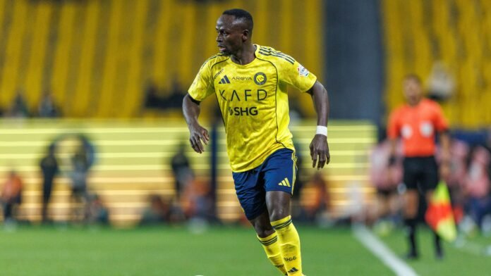 هل نجا ماني من الطرد؟ خبيران يحسمان الجدل في مباراة النصر والنجمة