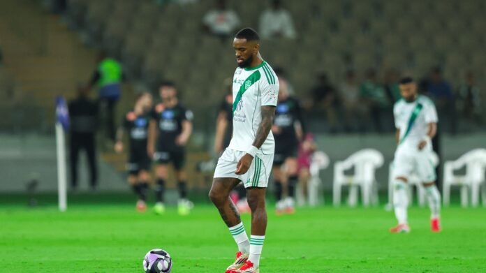 توني يكشف سبب خلافه مع لاعب ضمك: رائحة فمه كريهة!