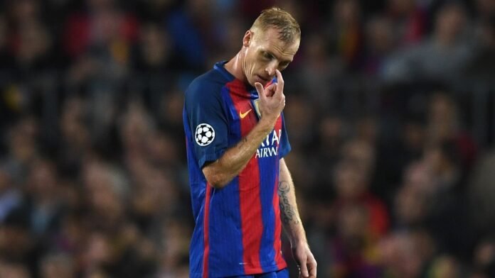 جيريمي ماتيو: نجم برشلونة السابق وبائع الأحذية يكشف عن معاناته