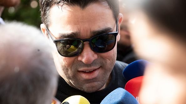 ديكو: لن نتعاقد مع ألفاريز في فبراير.. وباريس عقبة كبيرة