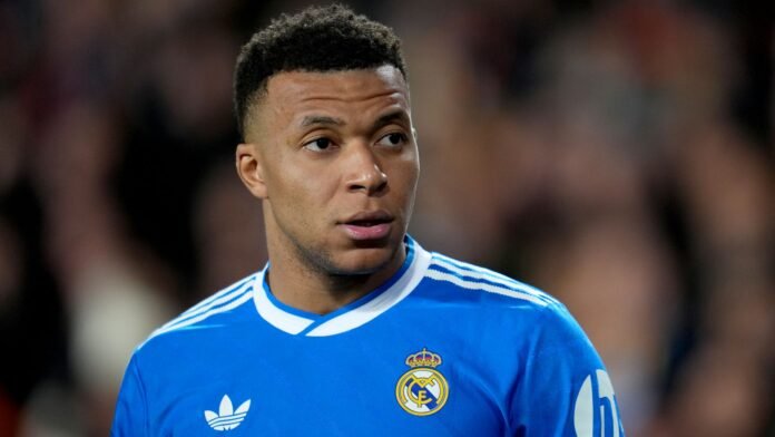 إصابة مبابي: ريال مدريد يتلقى ضربة موجعة.. هل يحتاج لعملية جراحية؟