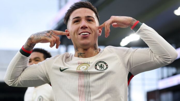 إنزو فرنانديز: لا مفاوضات مع ريال مدريد.. وغامض بشأن مستقبله مع تشيلسي