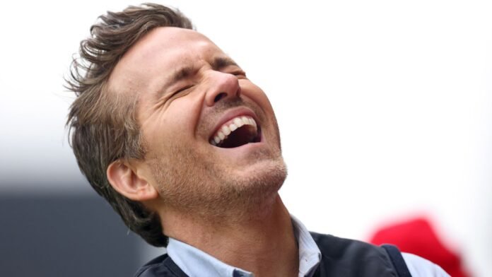 ريان رينولدز يوضح موقفه من شراء نادي برازيلي: 