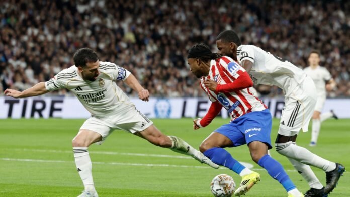 الكلمة المفتاحية: جدل التحكيم في ديربي مدريد: هل تعرض أتلتيكو للظلم؟