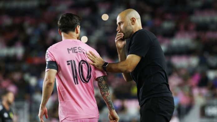 ماسكرانو.. المدرب الذي تدرب ميسي تحت قيادته؟
