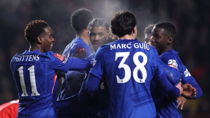 ليام روزينيور يشيد بموهبة تشيلسي الشاب 