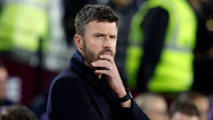 إصابات دفاع مانشستر يونايتد تتفاقم: مازراوي يعرج بعد الخسارة أمام نيوكاسل