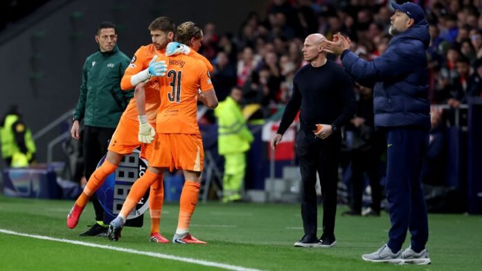 كينسكي وحارس توتنهام: دفاع تودور يثير الجدل بعد 15 دقيقة مرعبة