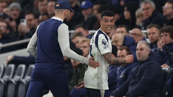 بيدرو بورو يفسر غضبه: 'لست ضد المدرب بل ضد الخسارة'