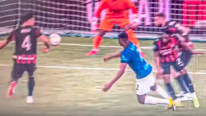 قضية ريتشي: لا ركلة جزاء لميلان ضد إنتر - تحليل Open Var